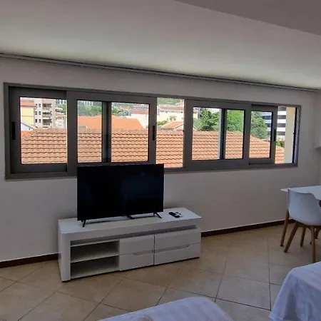 Apartmani Nini Rafailovici Exterior photo
